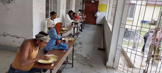 353218-community-kitchens-bihar-gaon-connection-3