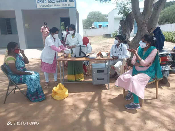 354118-chamarajanagar-karnataka-br-hills-tribals-community-covid19-corona-vaccination-7