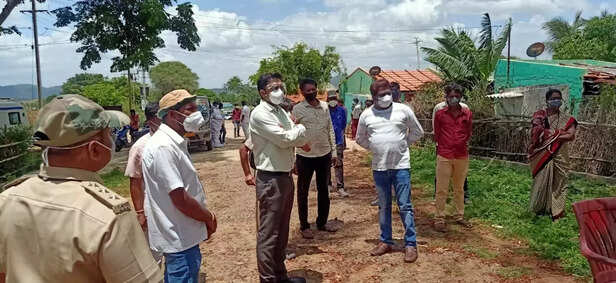 354120-chamarajanagar-karnataka-br-hills-tribals-community-covid19-corona-vaccination-1