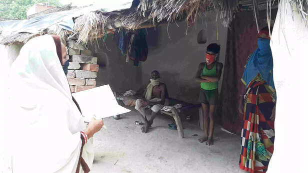 352992-345267-neetu-singh-journlist-gaon-connection-lockdown-story-asha-workers-10-scaled-1