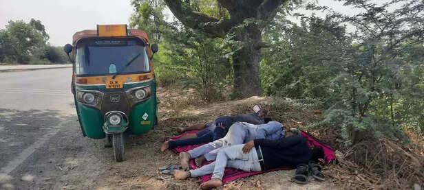 352623-photo-delhi-to-muzaffarpur-bihar-migrants