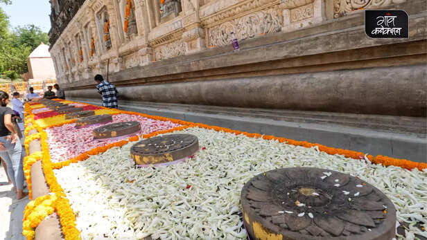 365037-mahabodhi-temple-bodhi-holi-tree-lord-buddha-bodh-gaya-bihar-historical-religious-2