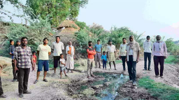 352678-covid-in-rural-india