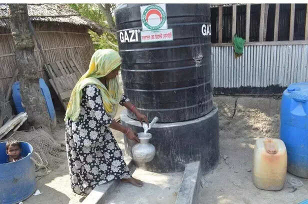 352055-arrangements-have-been-made-to-supply-water-at-community-level-in-some-areas