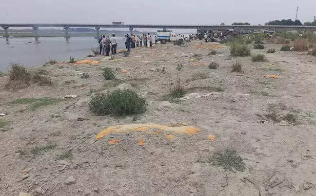 353173-unnao-cadavers