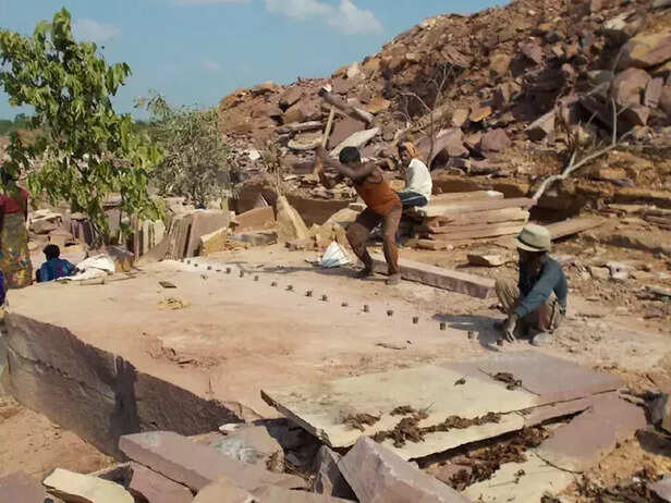 354494-tribal-and-silicosis-patients