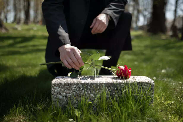 Stoics on Death