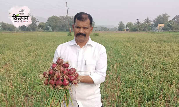 369747-onion-export-ban-goverment-onion-farmers-maharashtra-madhya-pradesh-bharat-dighole-4