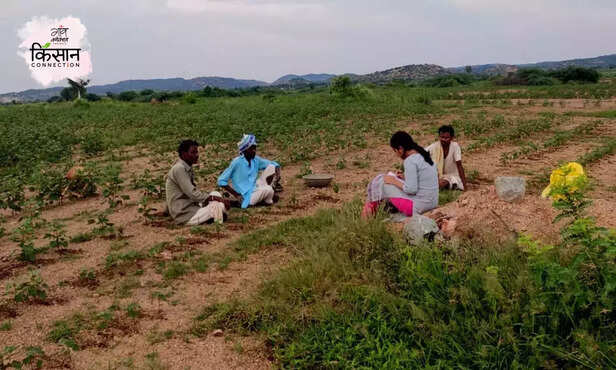 367844-pot-irrigation-raichur-karnataka-farmers-clay-pots-rainfall-climate-change-drip-irrigation-1