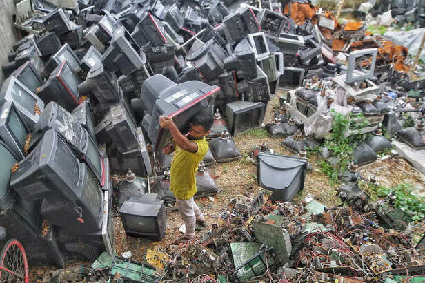 355299-ewaste-management-iit-madras-online-platform-gaon-connection-1