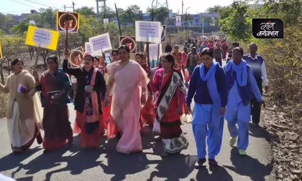 369083-lal-chunar-nathra-jhagda-madhya-pradesh-rajgarh-rajasthan-women-empowerment-crime-justice-1