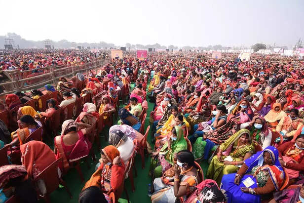 357055-women-empowerment-self-help-group-pm-narendra-modi-prayagraj-uttar-pradesh-3