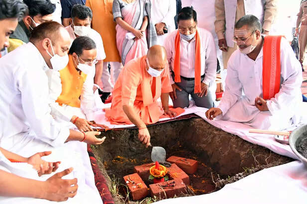 354568-sainik-school-gorakhpur-led-stone-scaled