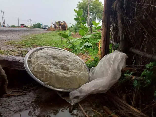 347420-khurchan-sweet