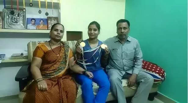 340556-neha-singh-pic