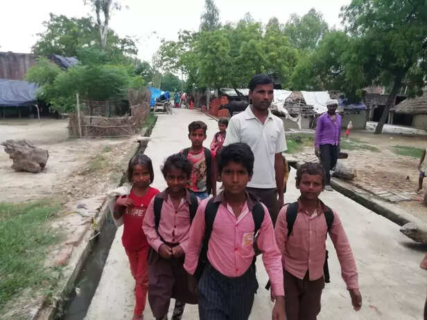 355642-corona-pandemic-schools-uttar-pradesh-education-beggars-children-positive-story-1