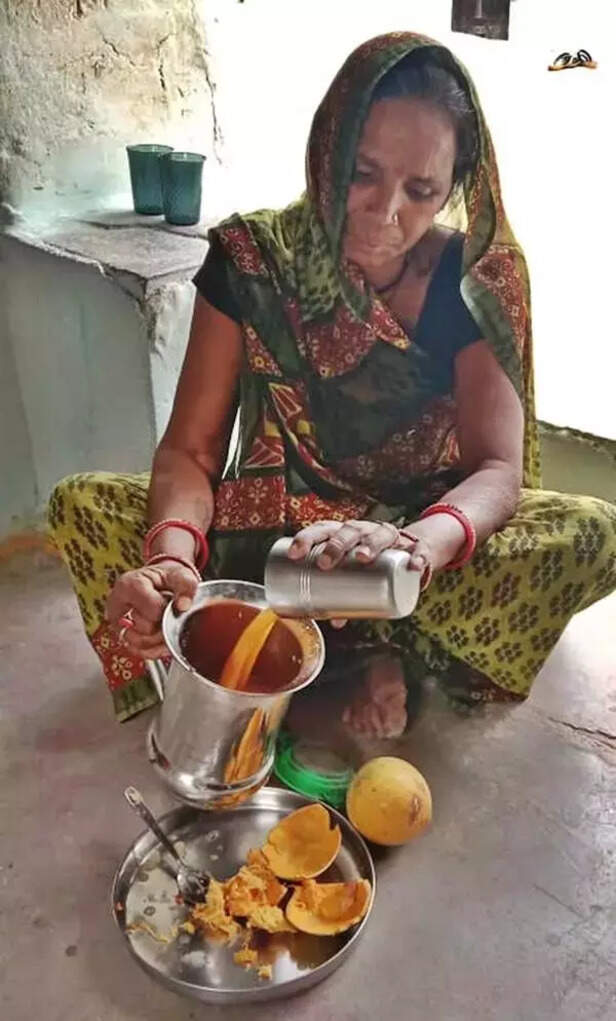 359103-bel-fruit-juice