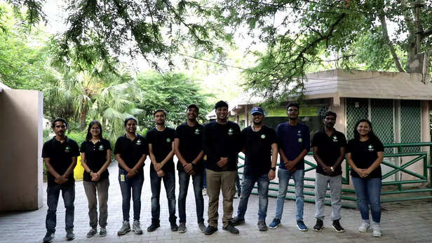 361159-vlcsnap-2022-08-26-11h21m45s365