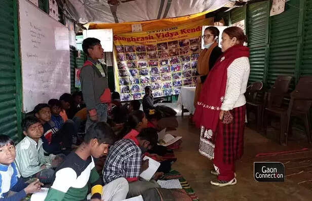 362700-school-classroom