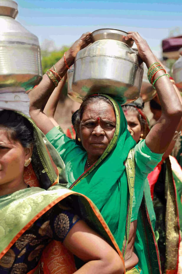 367698-h4a2696-scaled-1