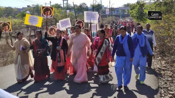 368895-natra-jhagda-23