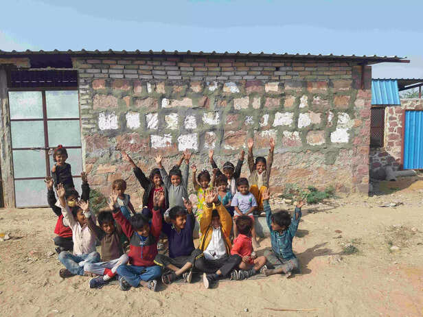 350882-children-of-pakistani-hindu-refugee-settled-in-rajasthan-scaled
