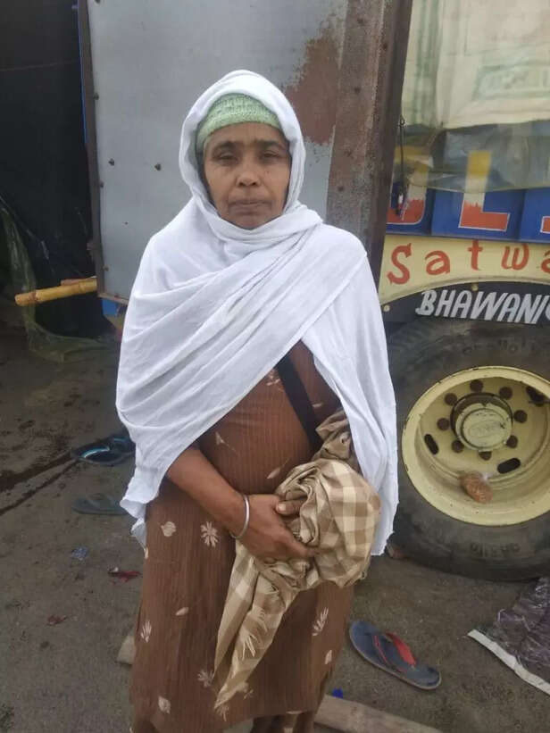 Paramjit-Kaur-of-Baras-village-in-Patiala-who-lost-her-husband-9-years-ago-768x1024