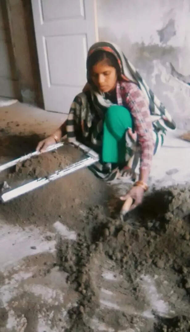 Picture-1_BondedLabour-586x1024