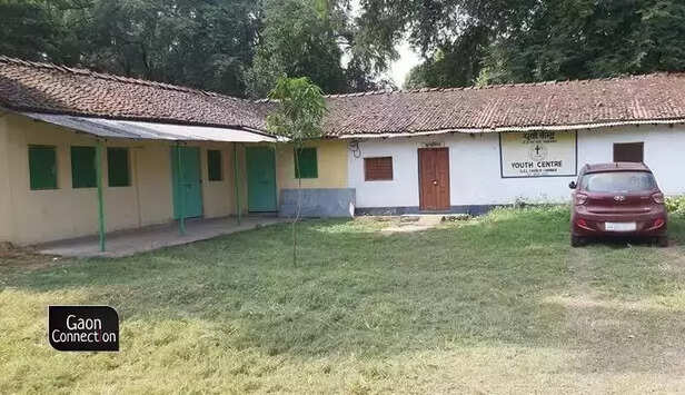 362329-birsa-munda-school