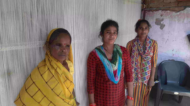 364906-galicha-artist-anita-devi-of-bahrawati-village-in-dholpur-of-rajasthan-8-scaled-1