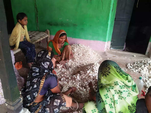 360306-self-help-group