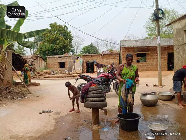 359526-the-only-hand-pump-in-navjivanpur