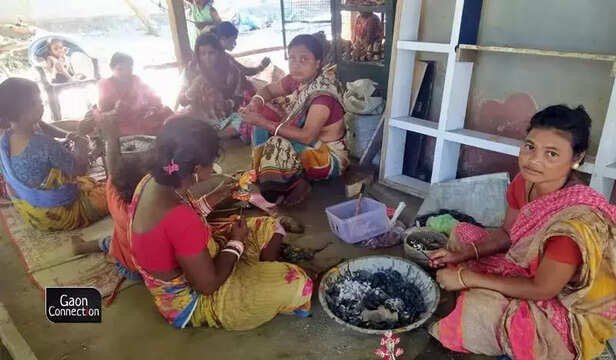 361426-women-handicrafts