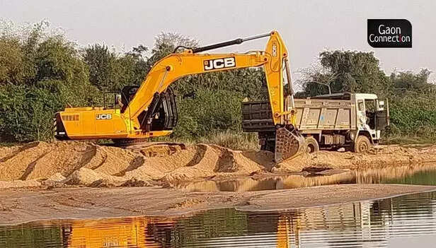 361361-sand-mining-5