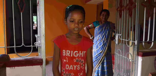 360623-droupadi-murmus-grand-daughter-chura-sakro-tudu-at-uparbera-16-1-scaled-1