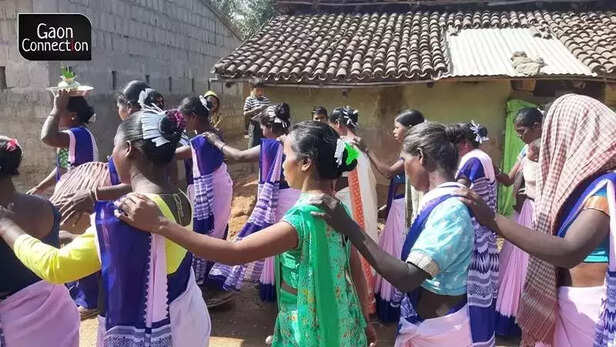 362710-women-jharkhand