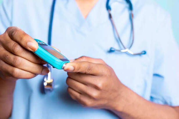 Papaya Worsen the Symptoms in Those With Hypoglycemia