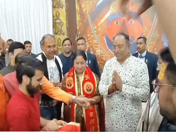 Delhi CM Rekha Gupta offers prayers at Shri Salasar Balaji temple in Rajasthan's Churu