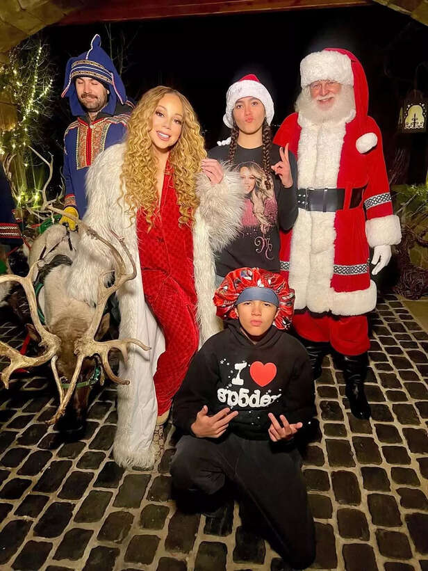 Instagram/mariahcarey | Mariah Carey proves once again why she owns Christmas.