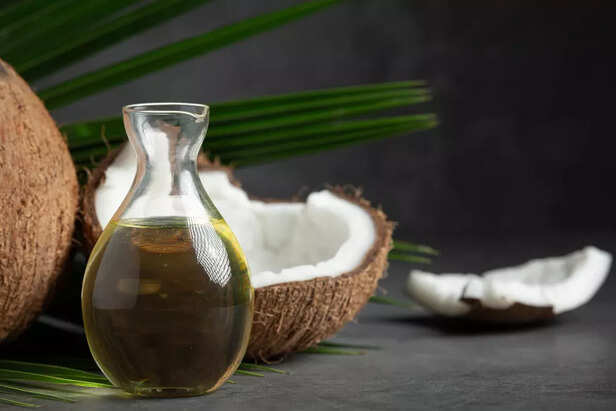 coconut oil for shiny and healthy lashes and brows