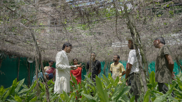 मध्य प्रदेश के किसान आकाश चौरसिया