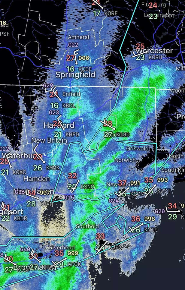 X | @ryanhanrahan | Sudden Snow Squall Hits Northeastern Pennsylvania, Bringing Whiteouts, Gusty Winds
