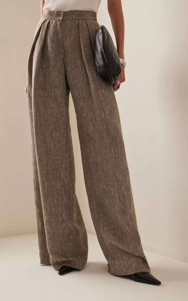 Pinterest | Statement-making baggy suiting is another way to embrace the ‘80s-influenced glamoratti trend.