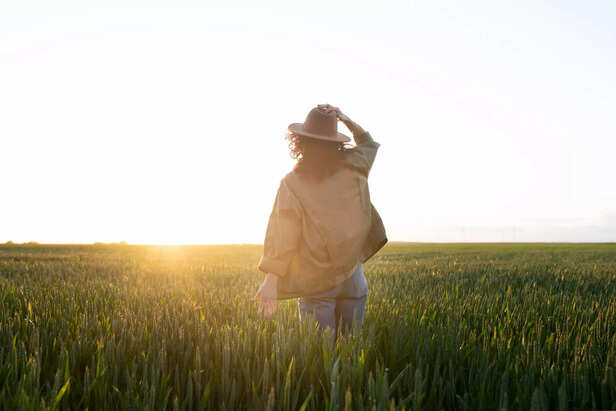 Morning Sunlight Boosts Our Mood