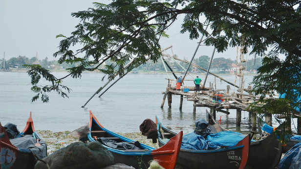 आज जब मछली की मांग लगातार बढ़ रही है और जलवायु परिवर्तन जैसे पर्यावरणीय संकट गहराते जा रहे हैं, तब स्वदेशी मछली प्रजातियों का संरक्षण और संवर्धन पहले से कहीं ज़्यादा जरूरी हो गया है।