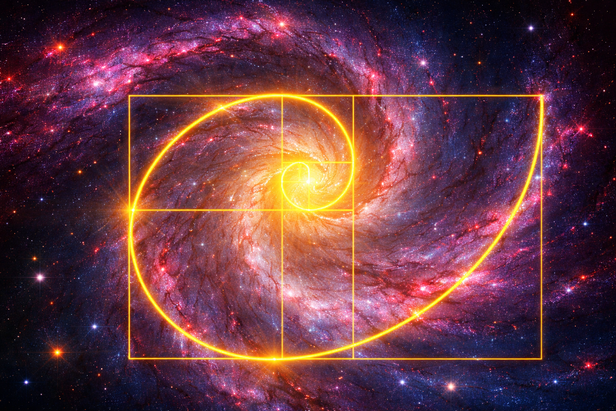 Golden ratio universe