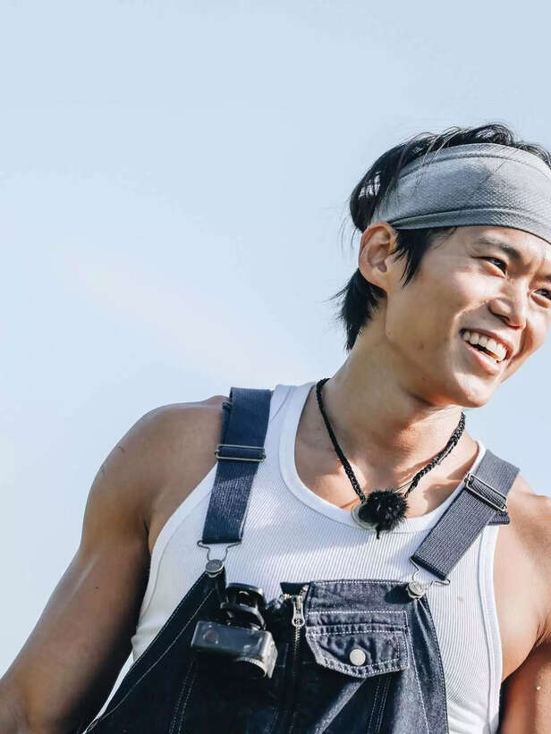 Instagram/amottivation | Amotti gave viewers a closer look at how fame reshaped his daily life.