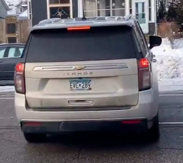 X | @TehaTeaTime | Minneapolis Woman Shot Dead by ICE Officer