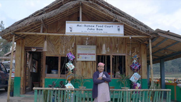 पैकेज्ड फूड के दौर में देसी स्वाद की जंग