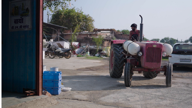 खेती, डेयरी और ऊर्जा, तीनों में आत्मनिर्भरता की मिसाल